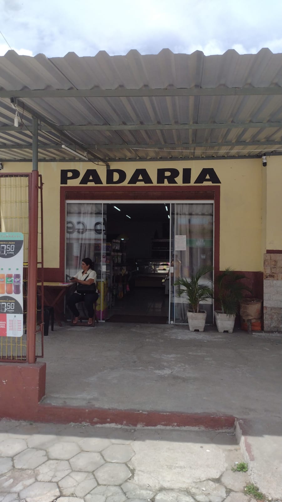 Fachada Padaria